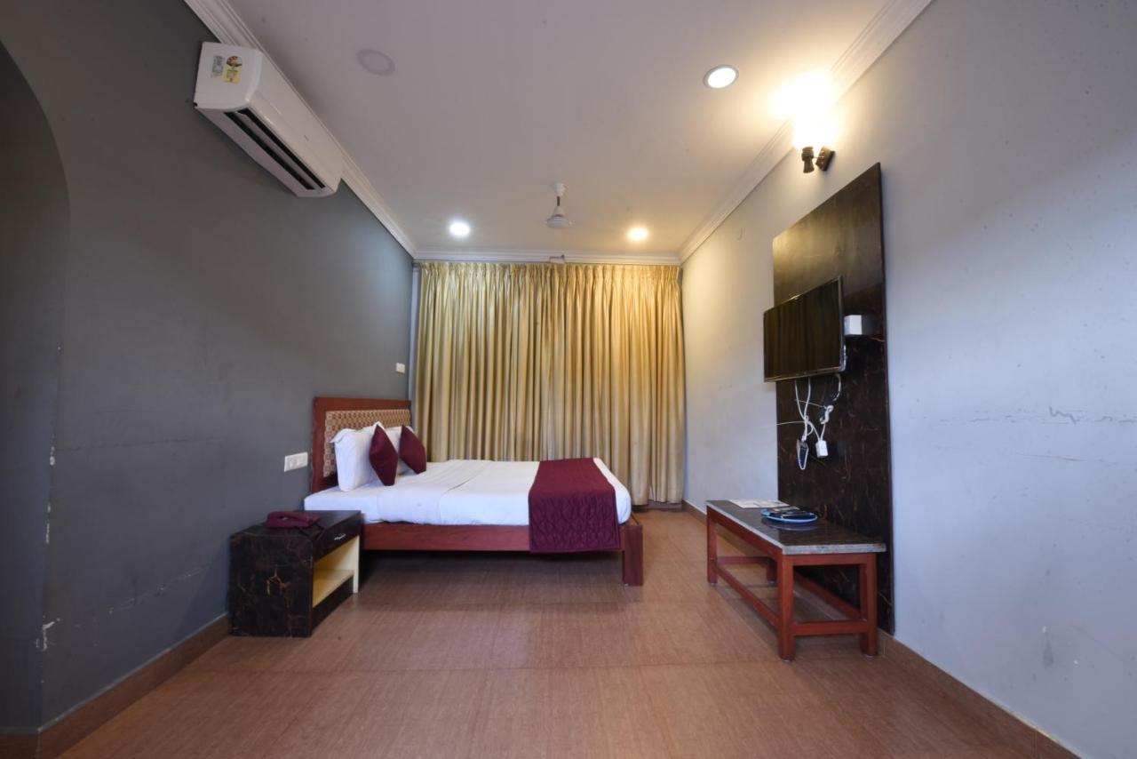 Hotel King Park Pondicherry Exterior foto