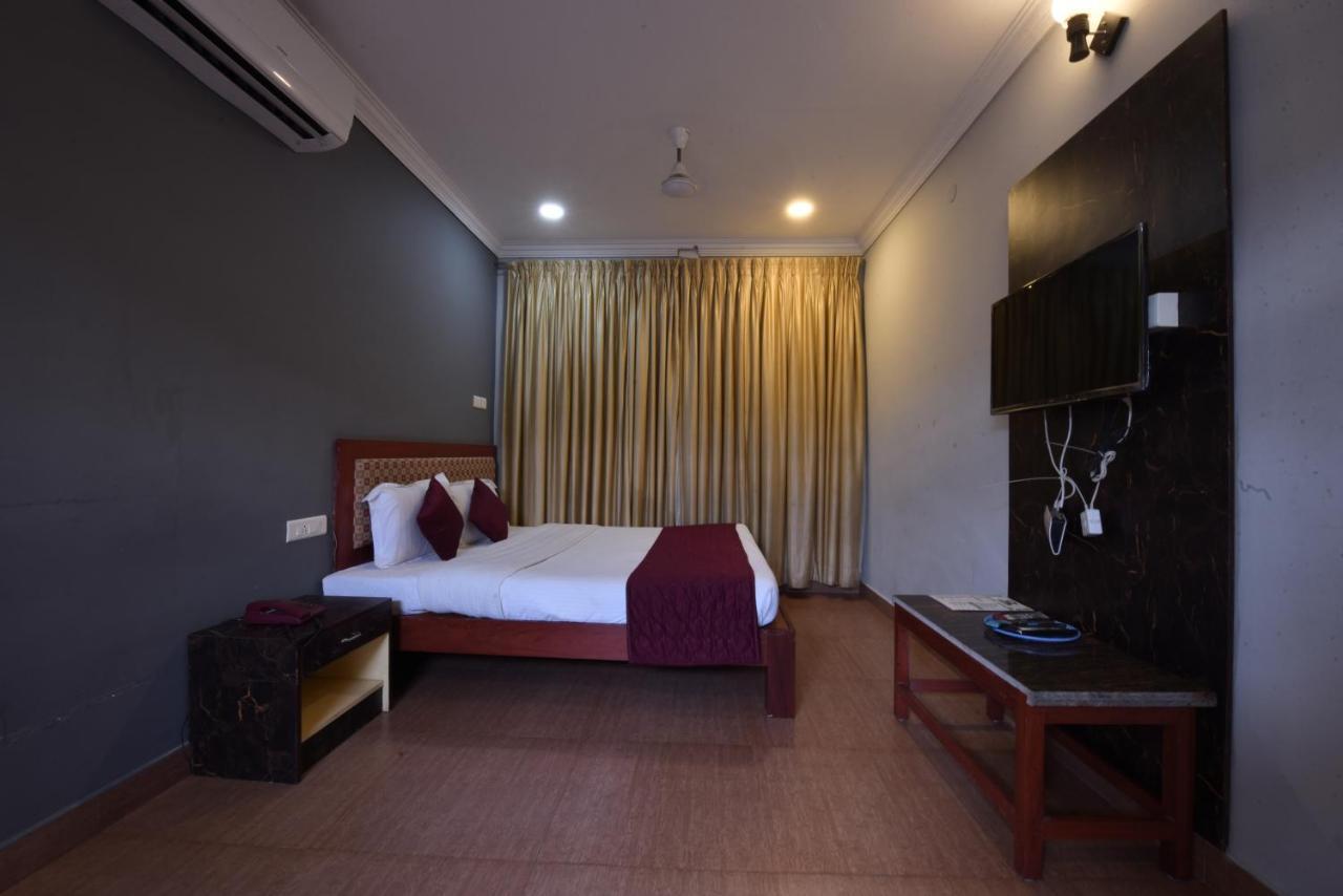 Hotel King Park Pondicherry Exterior foto