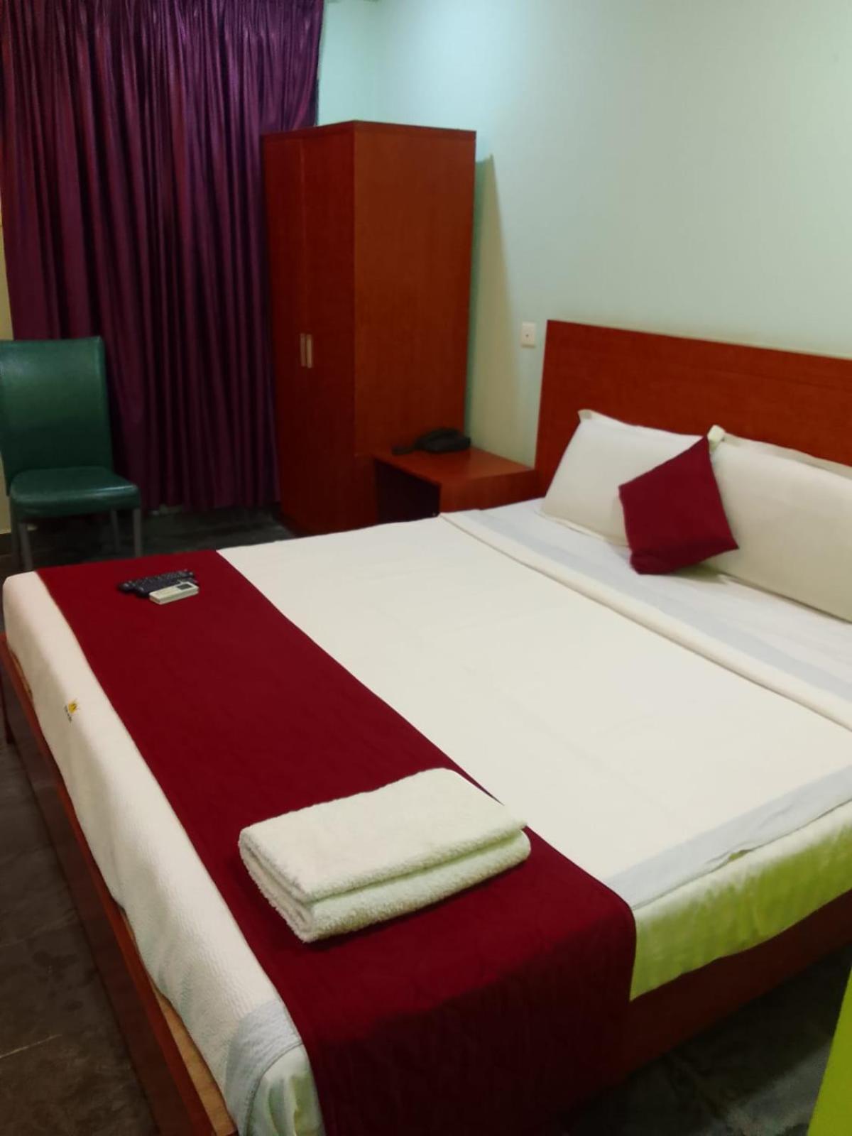 Hotel King Park Pondicherry Exterior foto